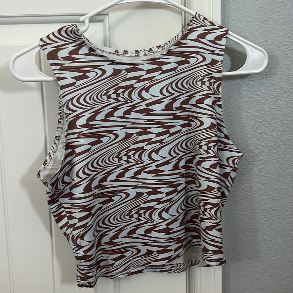 70s inspired crop top